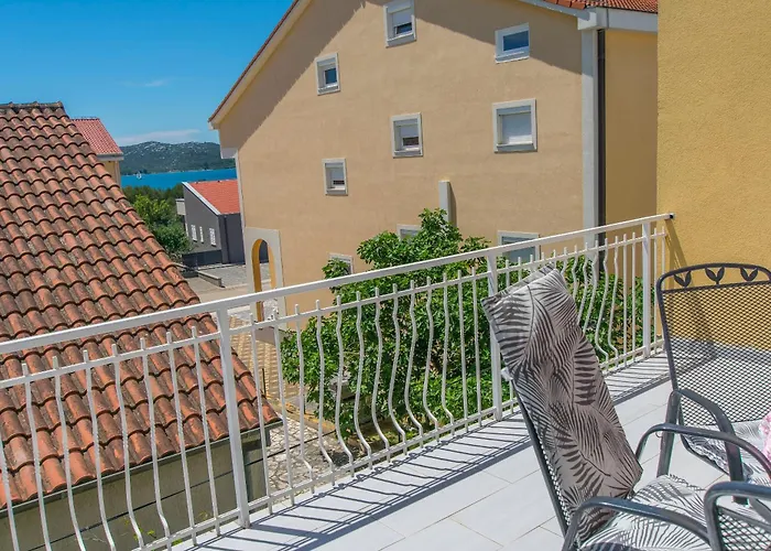 Daire Selma Biograd Na Moru